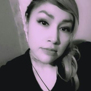 Meet your Posher, Kendra